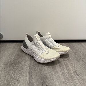 Nike White and Gray Flyknit Sneakers
